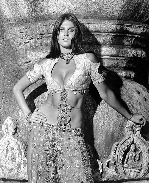 Caroline Munro causou dor no meu pulso