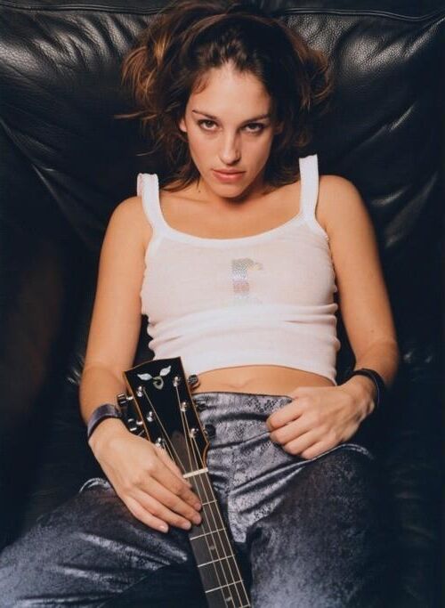 Amy Jo Johnson