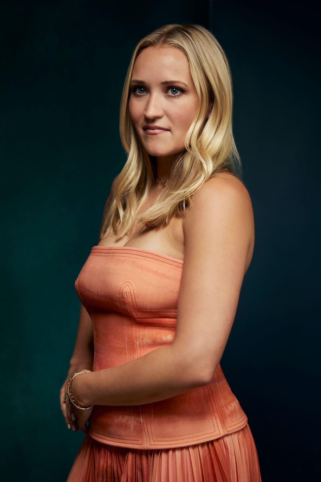 Emily Osment 2024 Summer TCA Portrait Studio en Pasadena julio