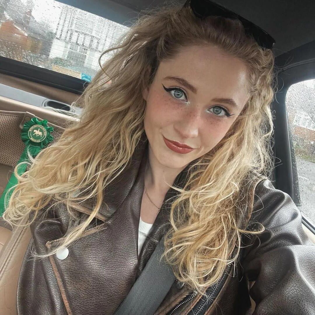 Janet Devlin (Irish Singer) part 002