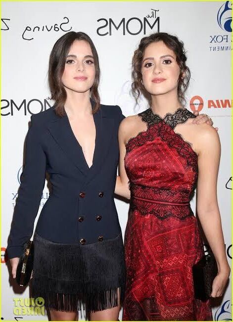 Laura y Vanessa Marano