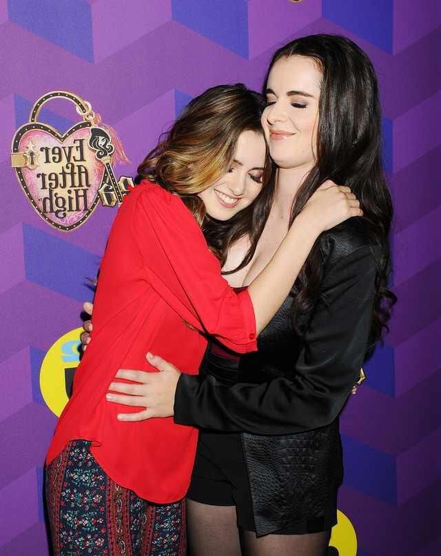 Laura y Vanessa Marano