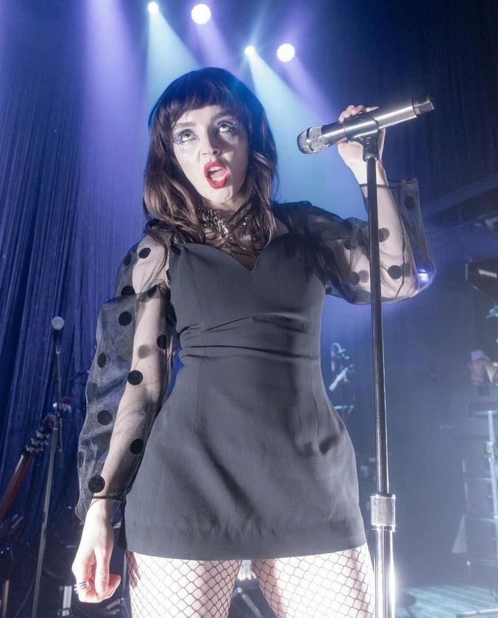 Lauren Mayberry tan tan sexy