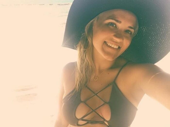 Deliciosa Emily Osment