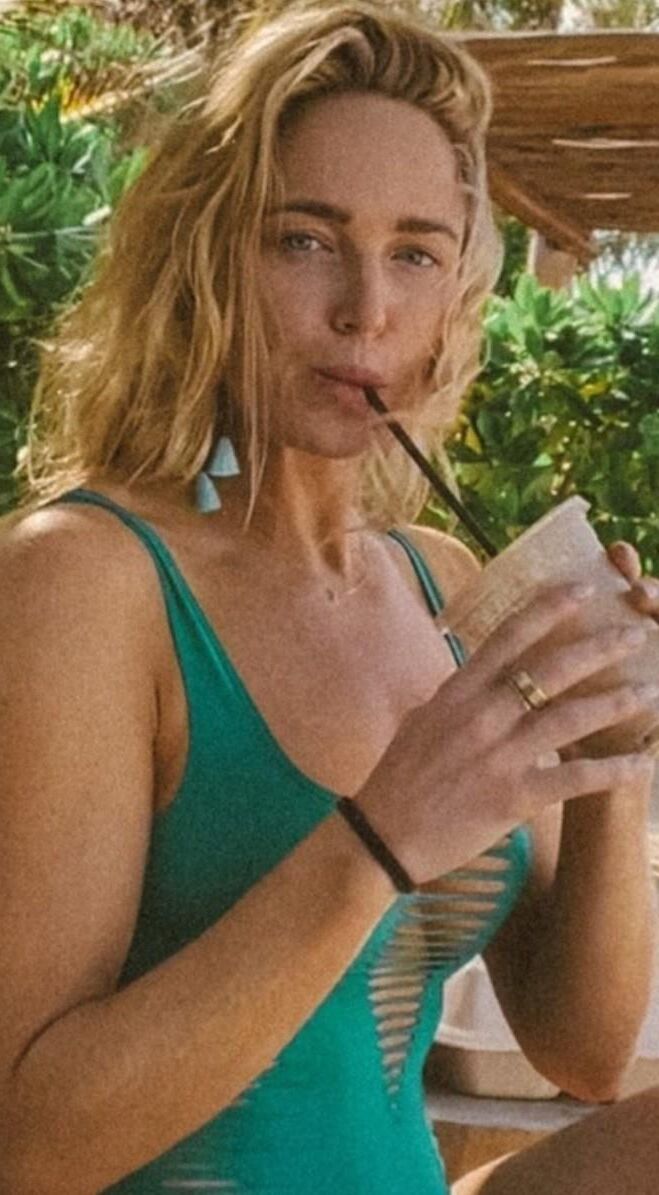 Caity Lotz Diversos