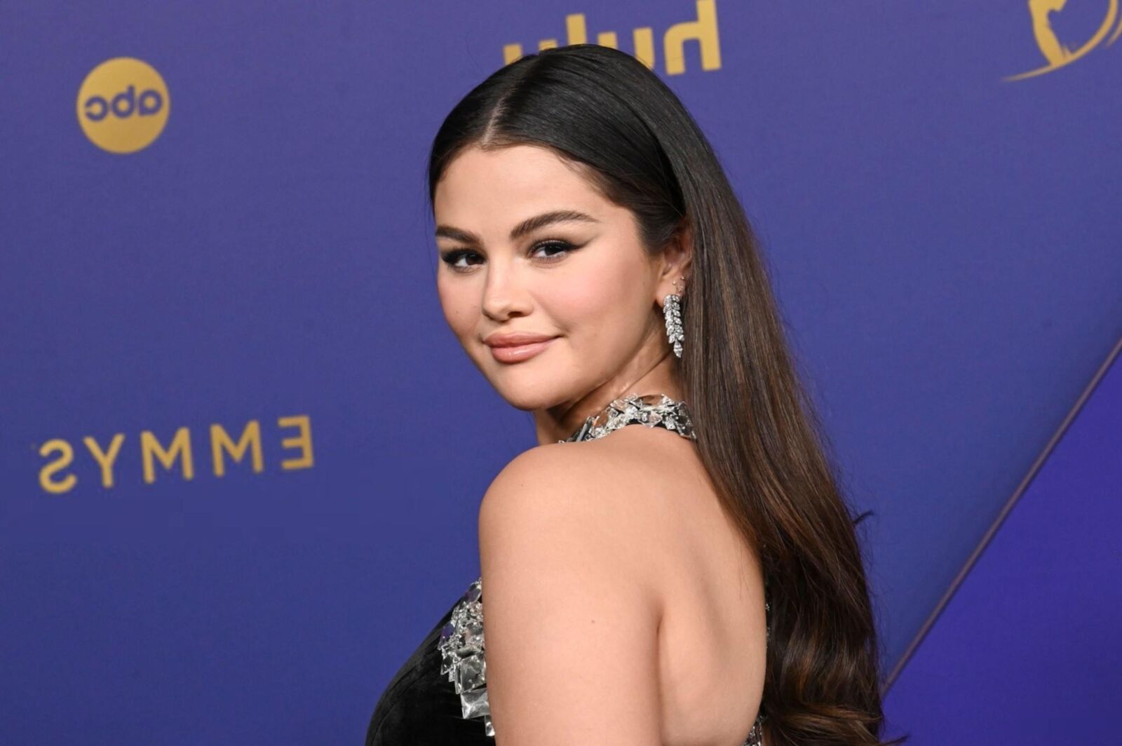 Selena Gomez 76º Primetime Emmy Awards em Los Angeles