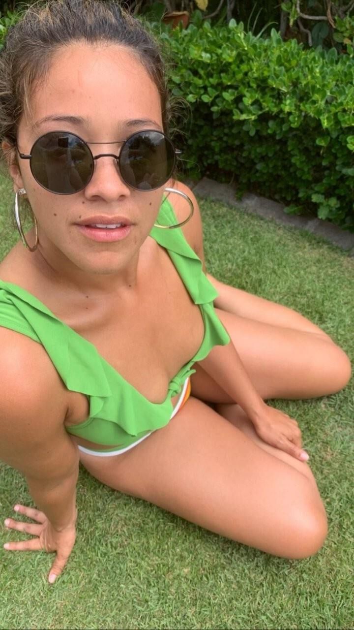 HOT GINA RODRIGUEZ 