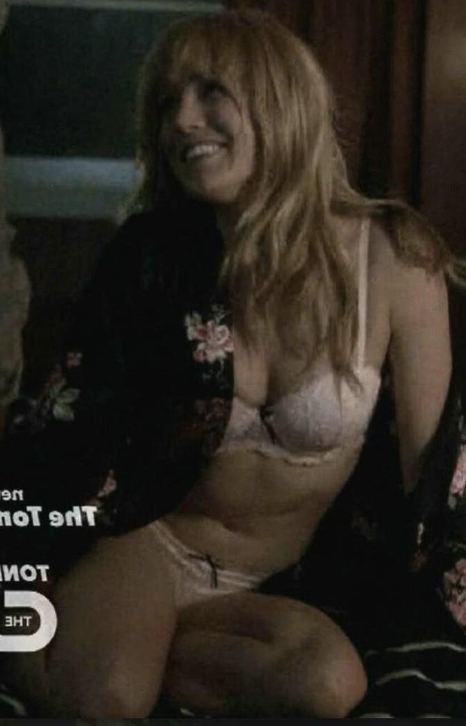 Caity Lotz Arrowverso