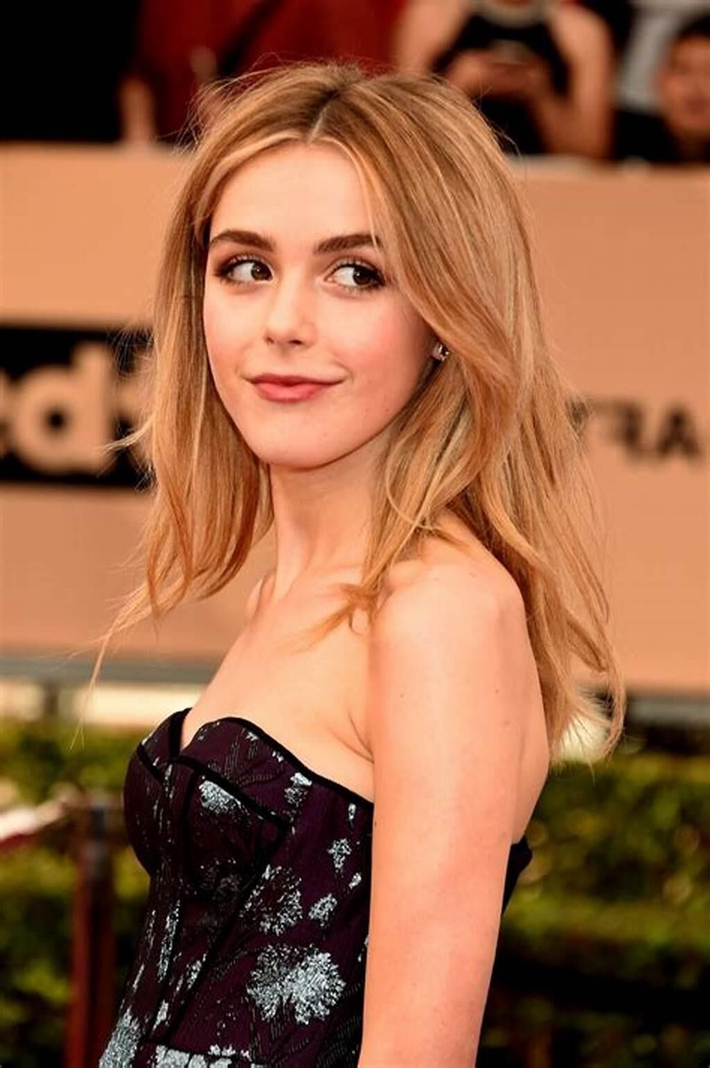 Kiernan Shipka, no doubt why the producers engaged her 01