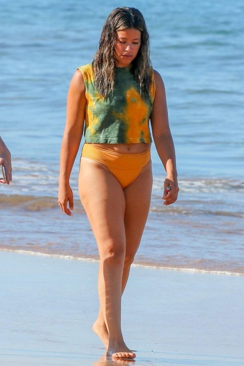 HOT GINA RODRIGUEZ 