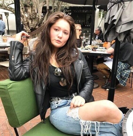 Emma Kenney Não é meu tipo habitual, mas