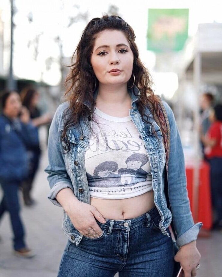 Emma Kenney Não é meu tipo habitual, mas