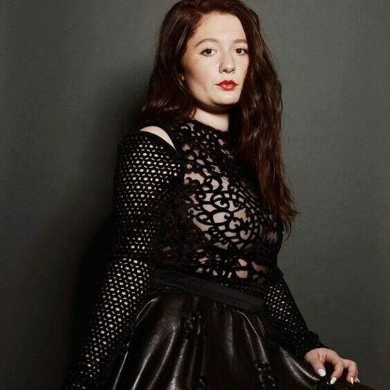 Emma Kenney Não é meu tipo habitual, mas