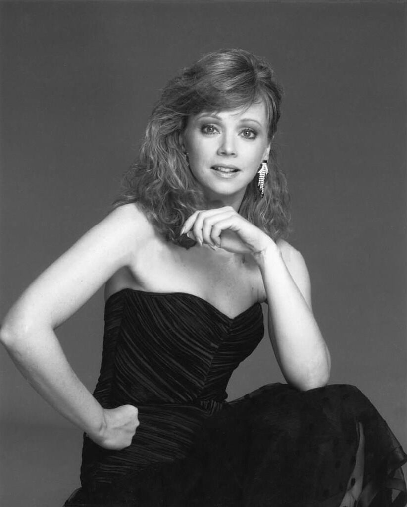 Nails Shelley Long