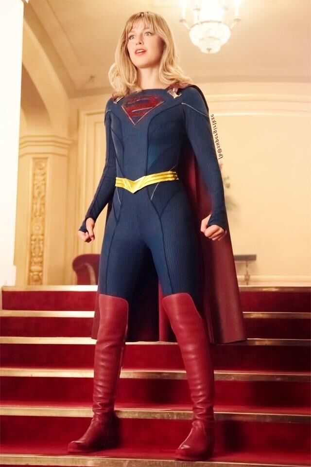 Supergirl varios disfraces