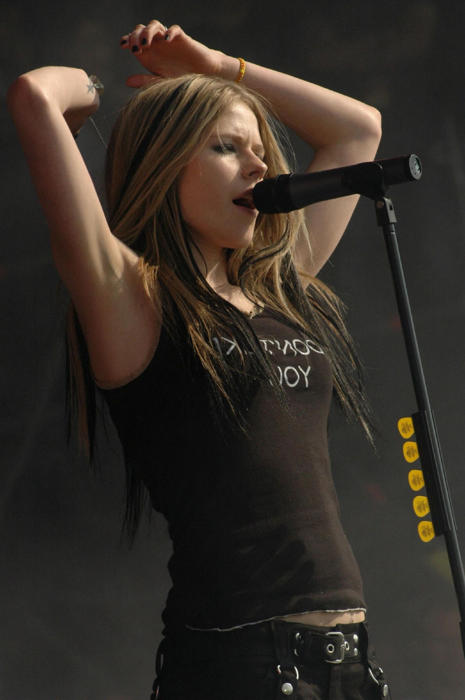 Avril Lavigne..