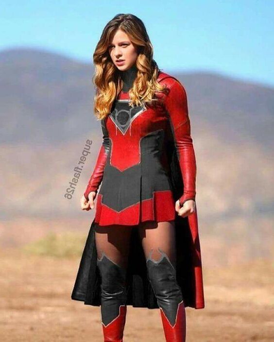 Supergirl varios disfraces