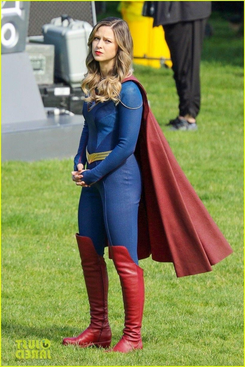 Supergirl varios disfraces