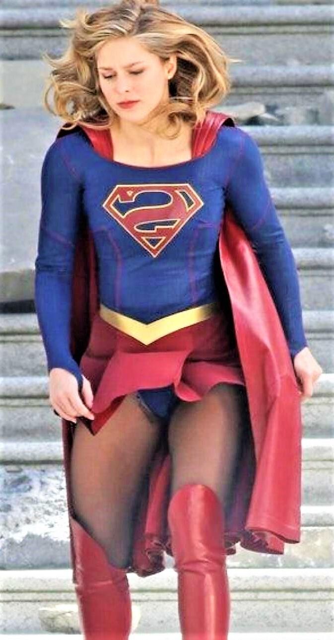 Supergirl varios disfraces