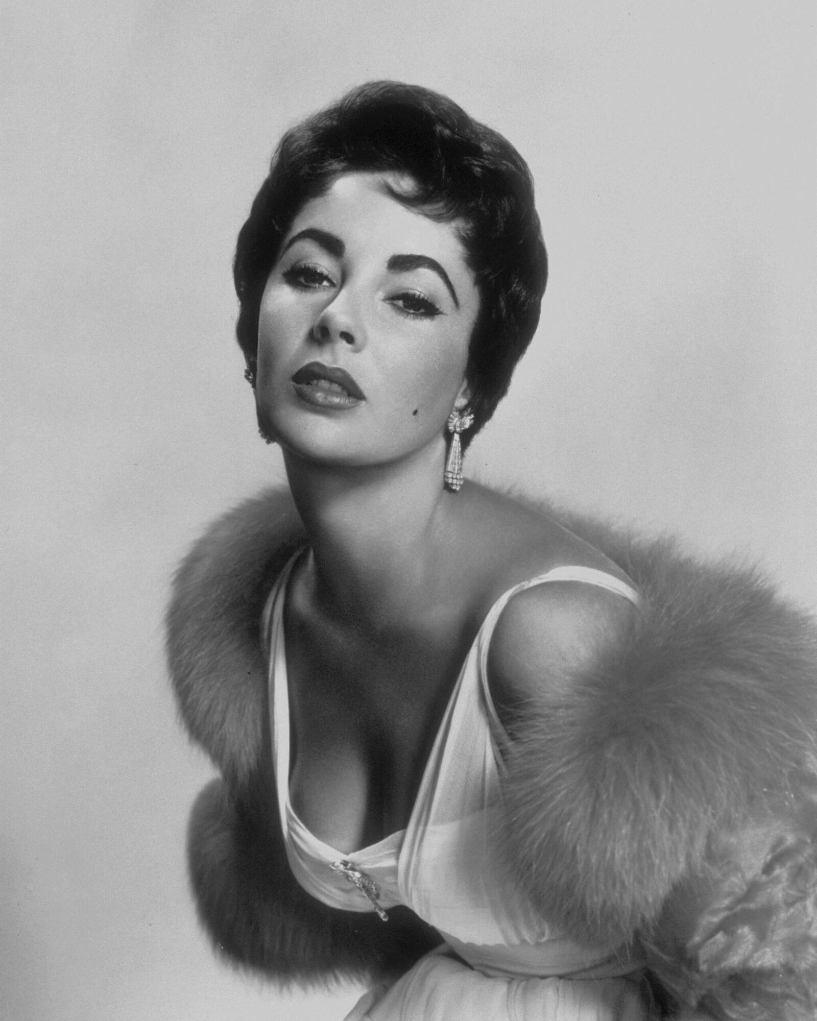 Tits Elizabeth Taylor