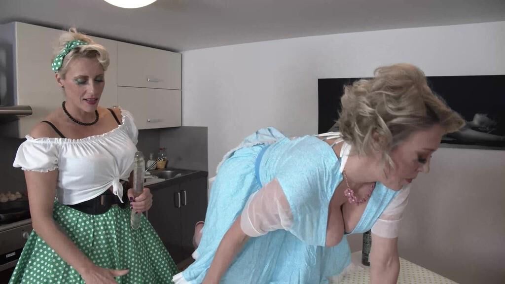 XXX ANAL KÜCHE, Kochen im Arsch mit Dee und Brittany