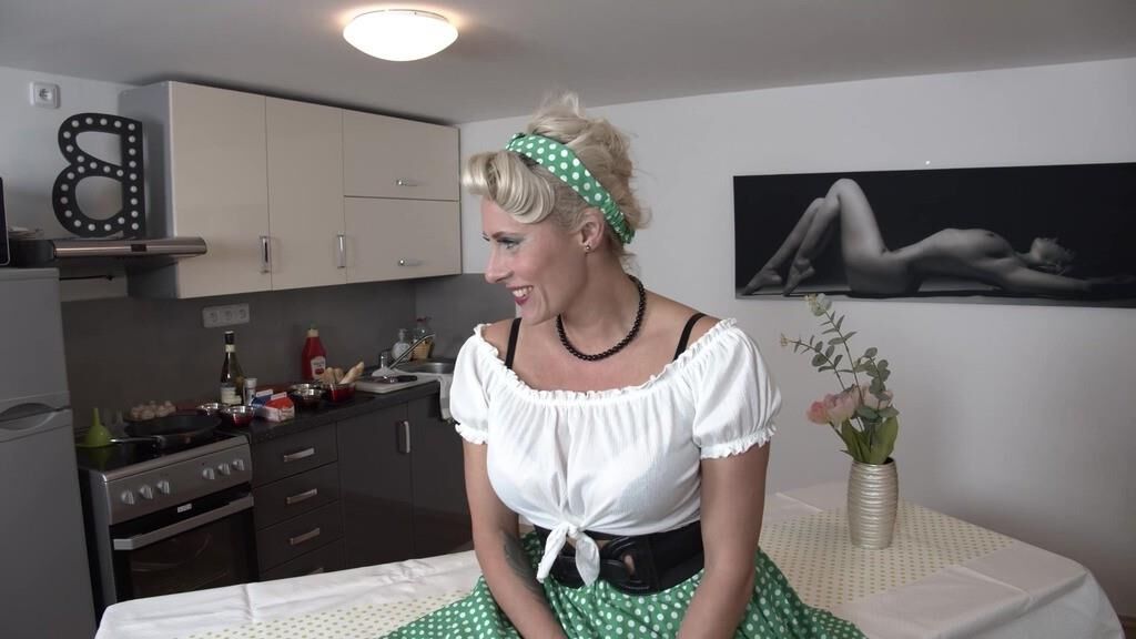 XXX ANAL KÜCHE, Kochen im Arsch mit Dee und Brittany