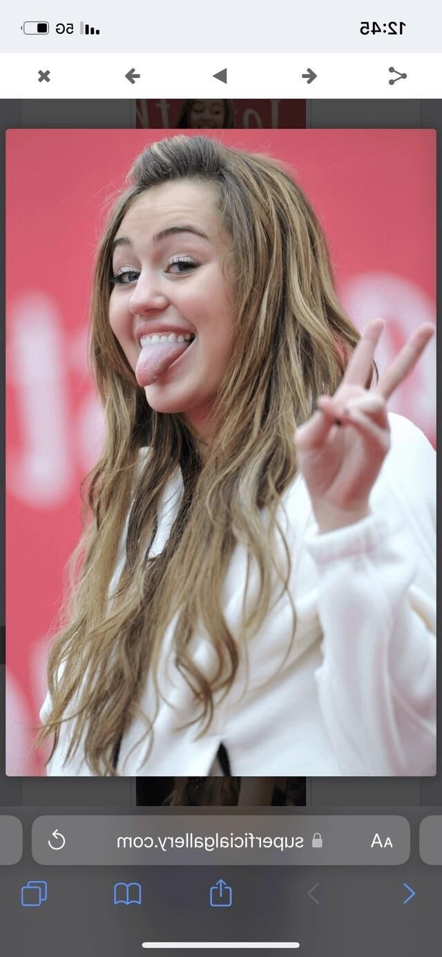 Miley Cyrus Língua