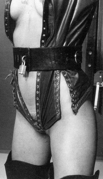 BEBÊS VINTAGE BONDAGE