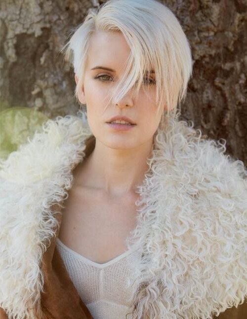 Maggie Grace 