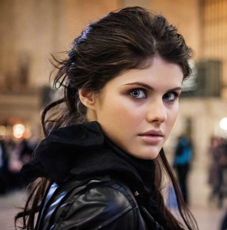 Alexandra Daddario!!