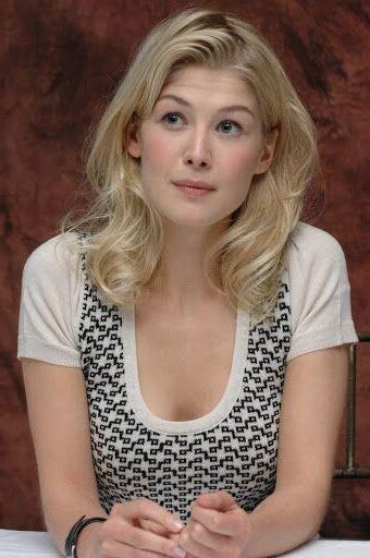 Rosamund Pike 