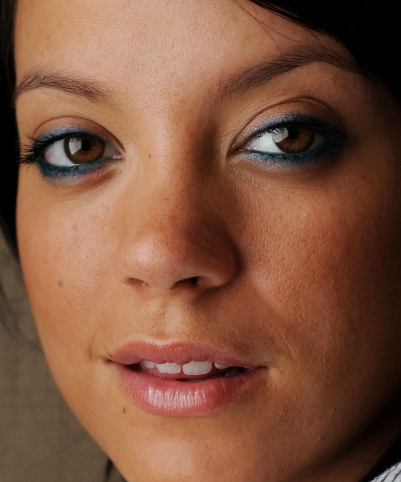 Lilly Allen est une salope coquine !