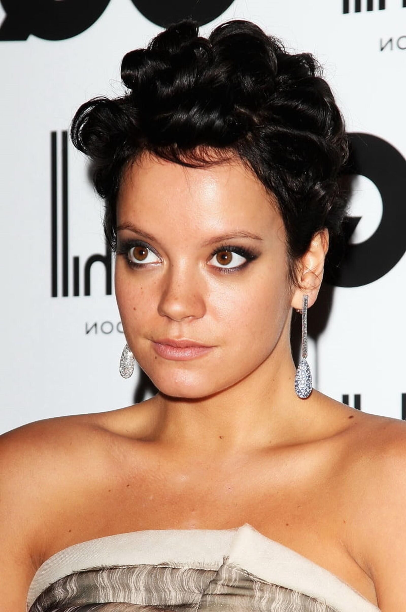 Lilly Allen est une salope coquine !