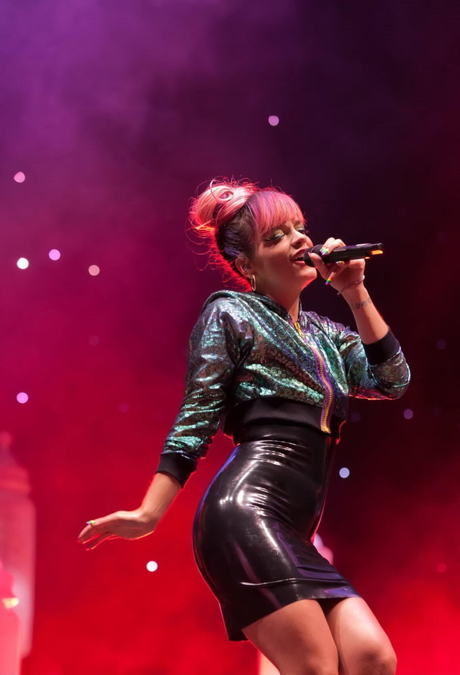 Lilly Allen é uma vadia safada!