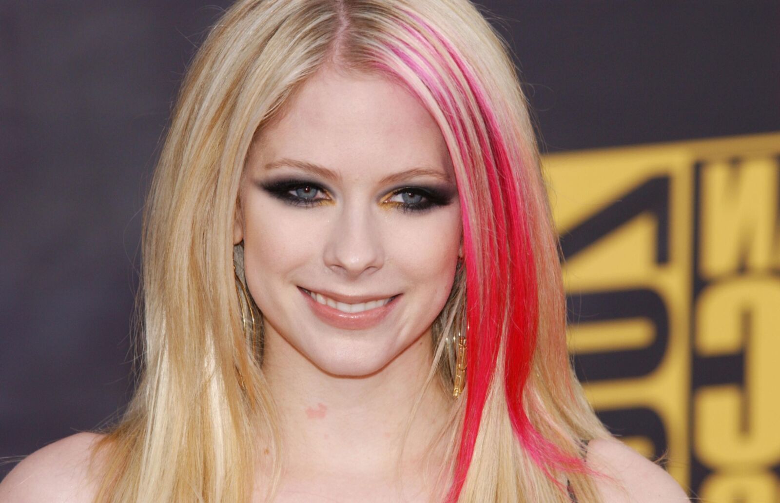 Avril Lavigne prettiest girl ever