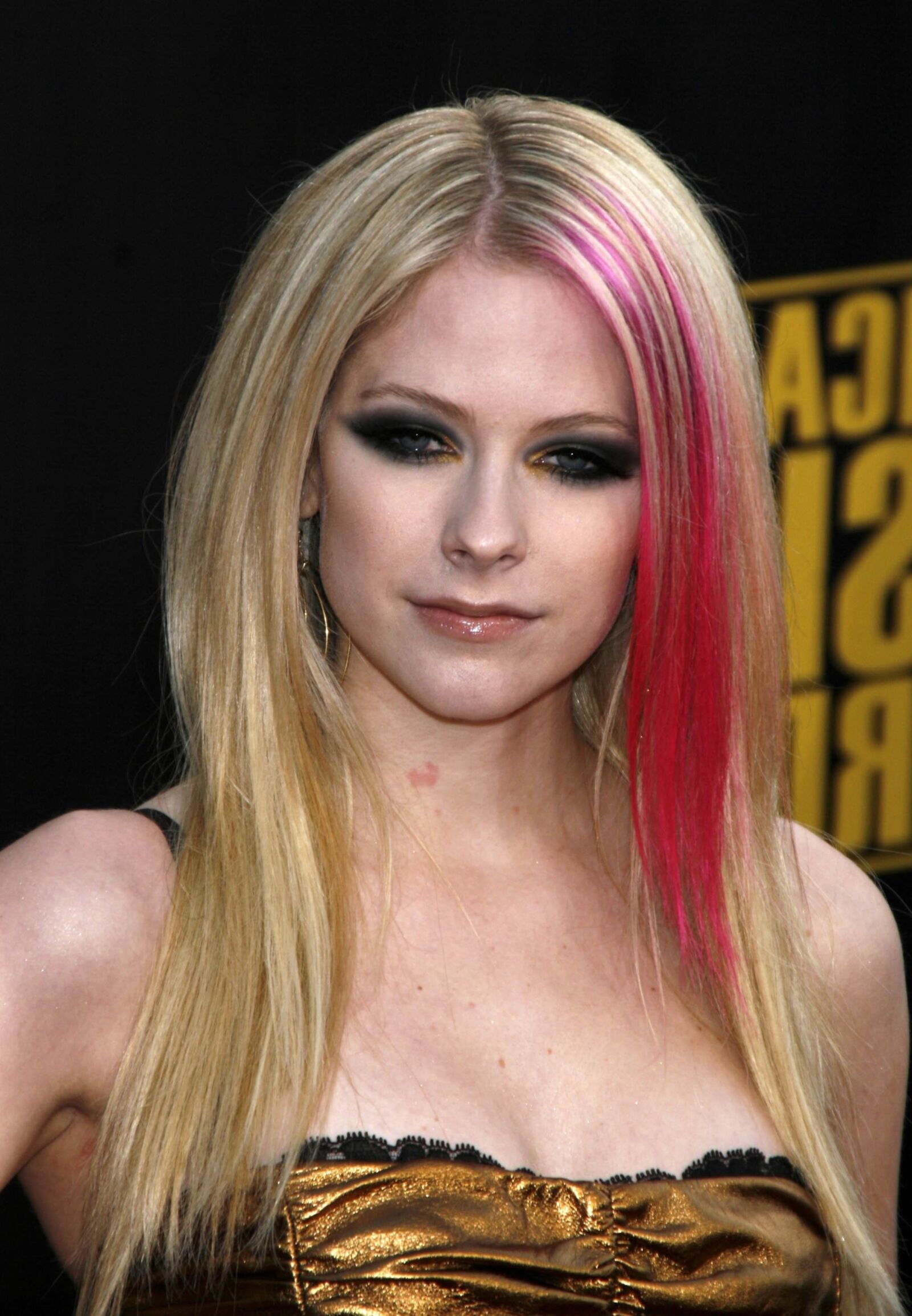 Avril Lavigne prettiest girl ever