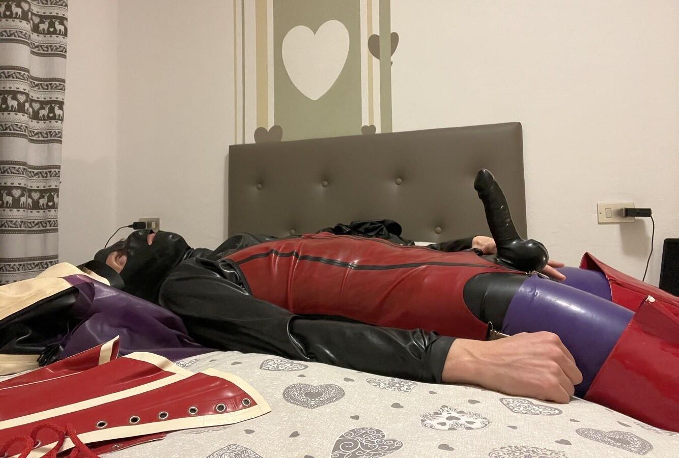 LATEXITALY Teil Latexmodell aus Italien