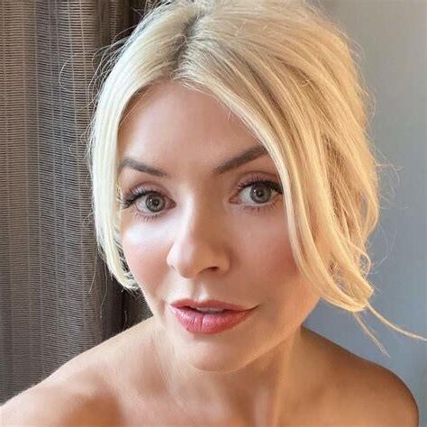 Blonde Bombshell Holly Willoughby face to make you cum