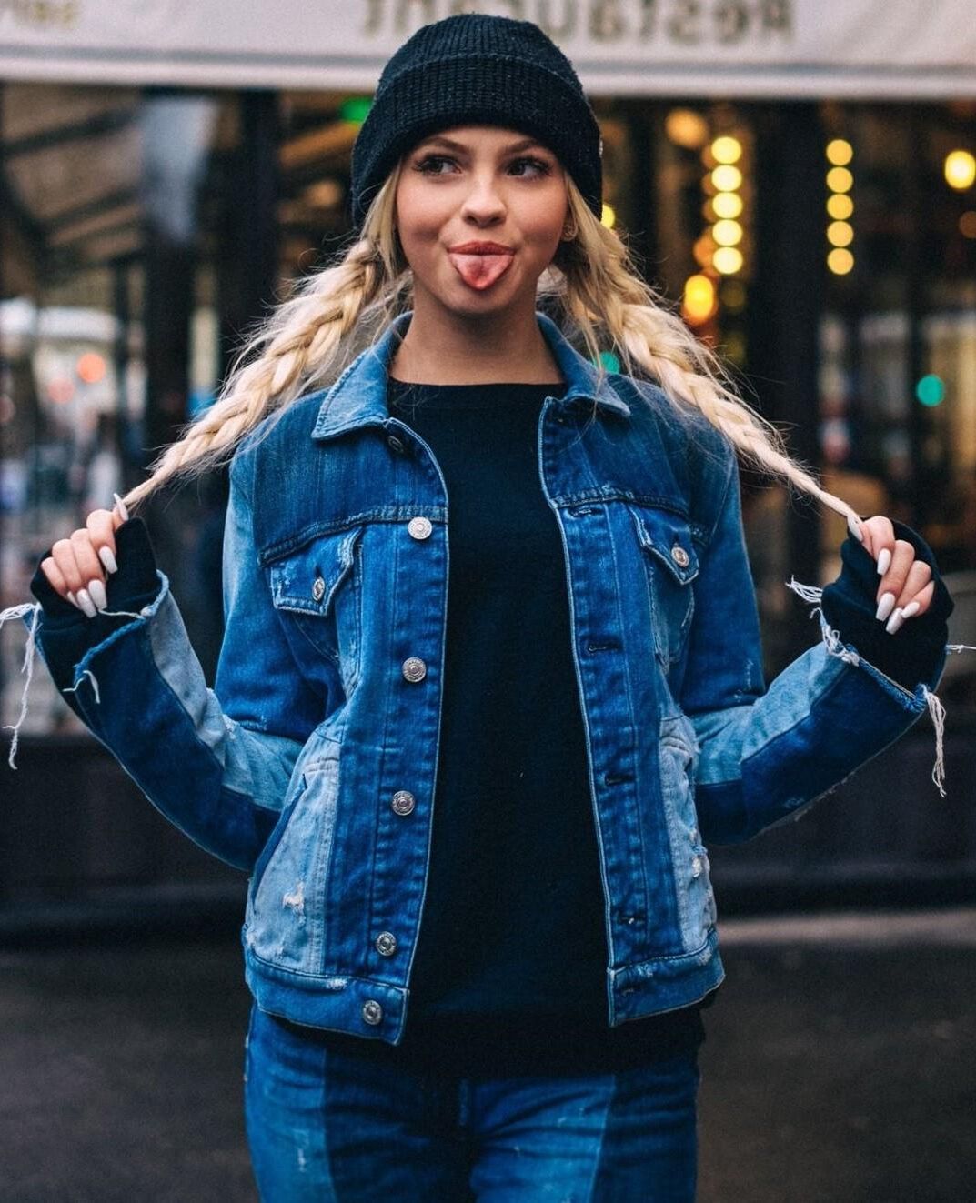 Avance navideño de Jordyn Jones.