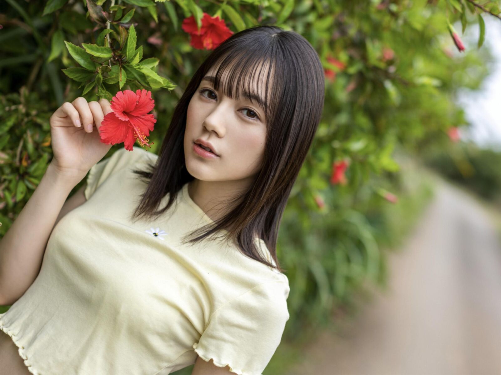 Remu Suzumori Gravure Photobook In a transparent world 