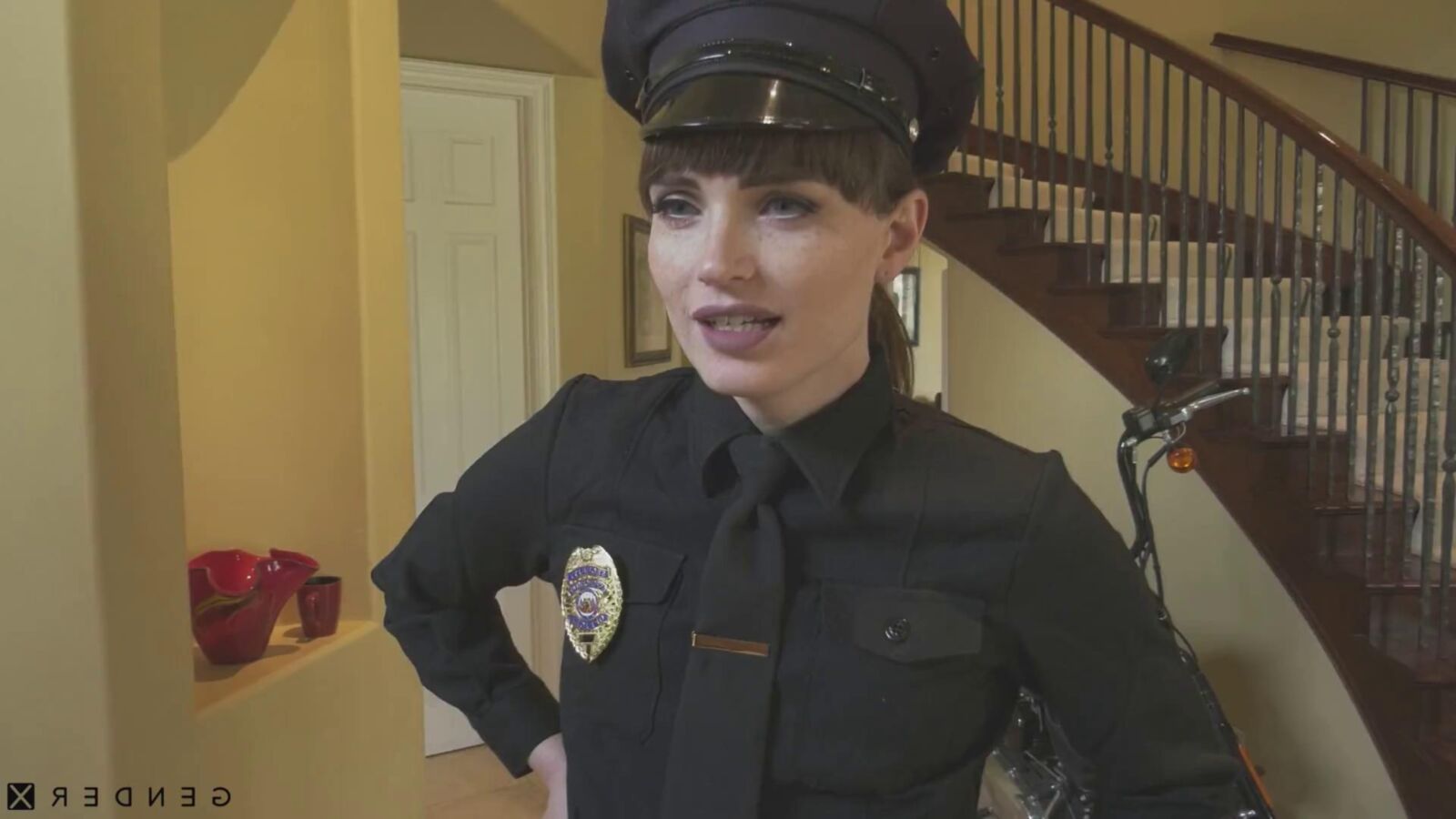 Hot cop Natalie Mars