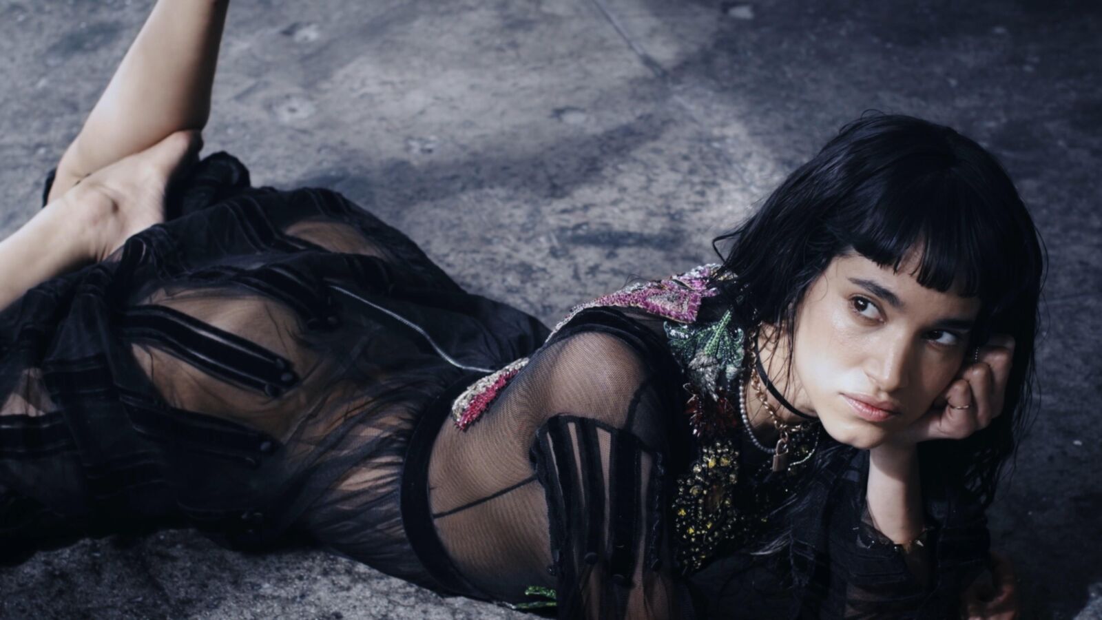 Sofia Boutella est sexy