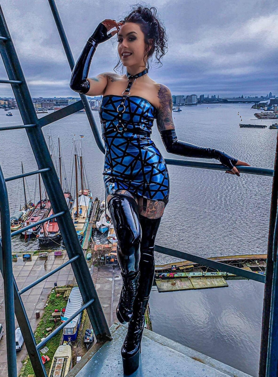 Femmes en latex ou en cuir Nereida DeadlySin Special