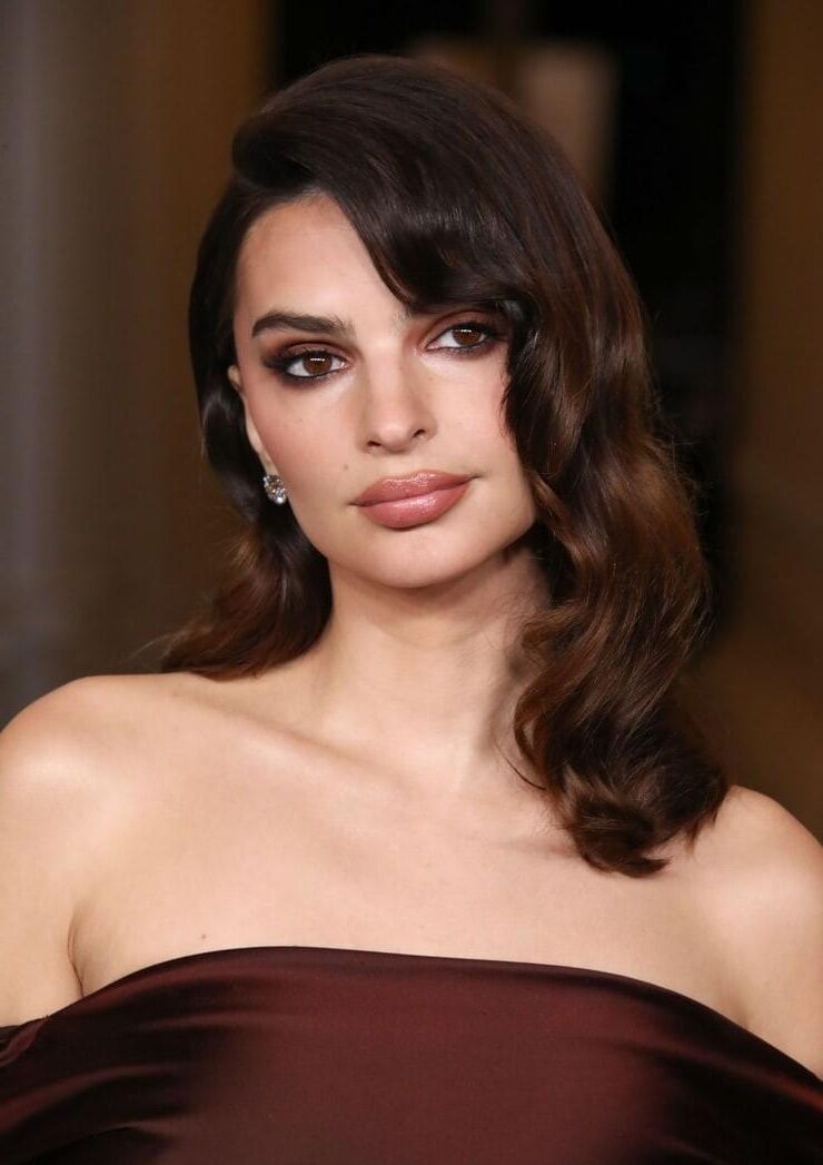 Vestido de Emily Ratajkowski