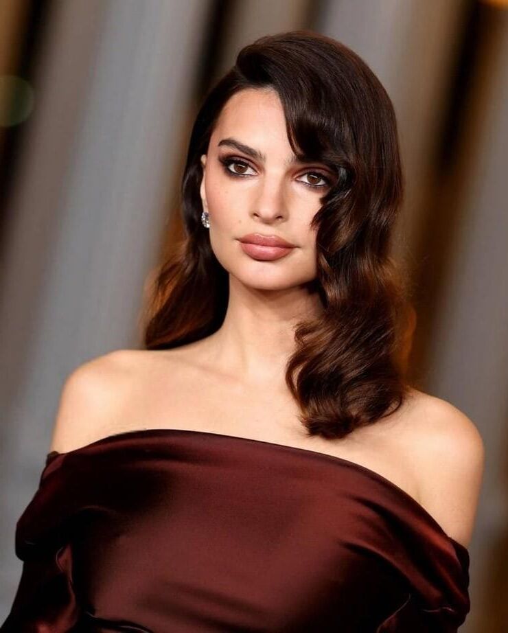 Vestido de Emily Ratajkowski