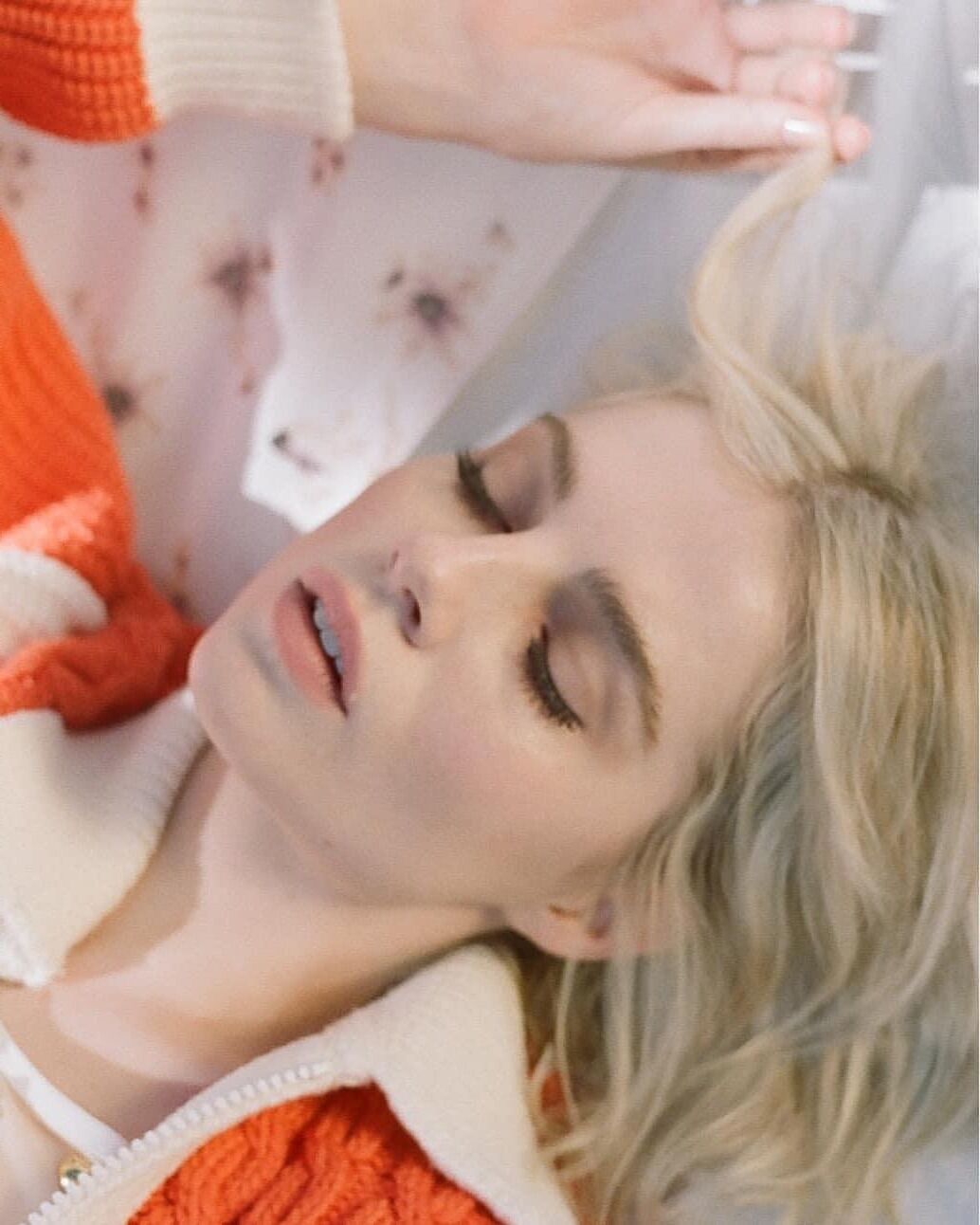 Lucy Boynton Mulher deslumbrante