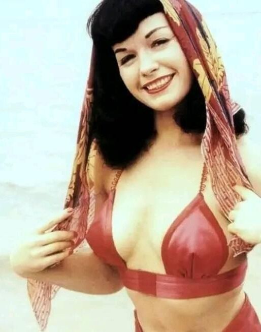 Bettie Page mais alguns