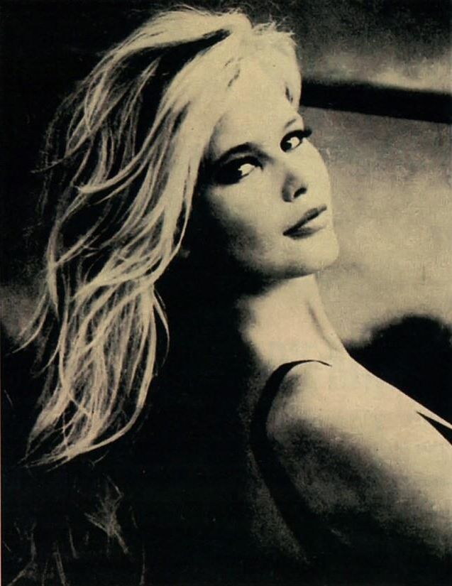 Claudia Schiffer Punheta Coleção Vol.