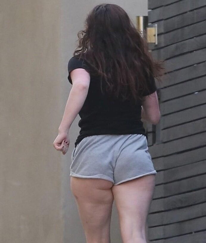 Emma Kenney Ass