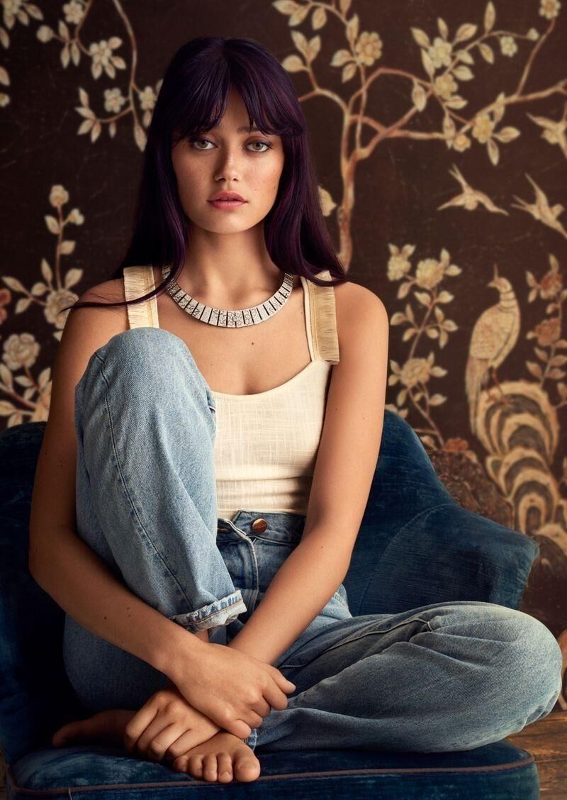 Ella Purnell 